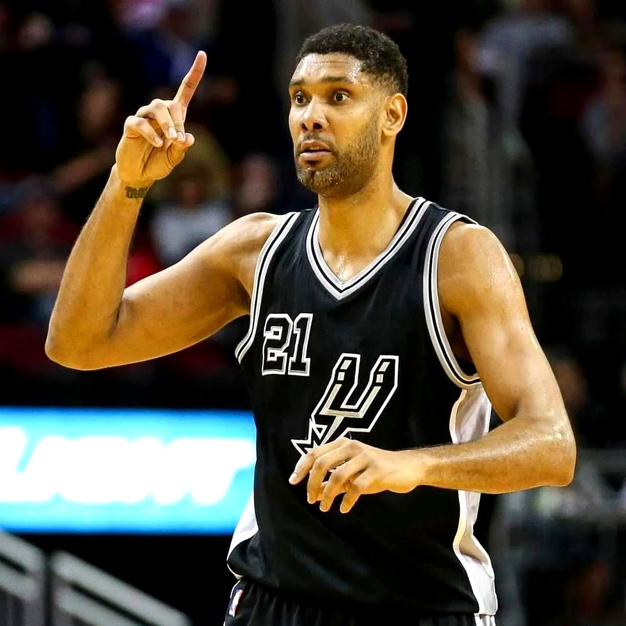 清晨圣安东尼奥马刺备战法国杯辽宁本钢主帅复盘备战足总杯，姆巴佩在切尔西比赛中高光表现看傻球迷的简单介绍